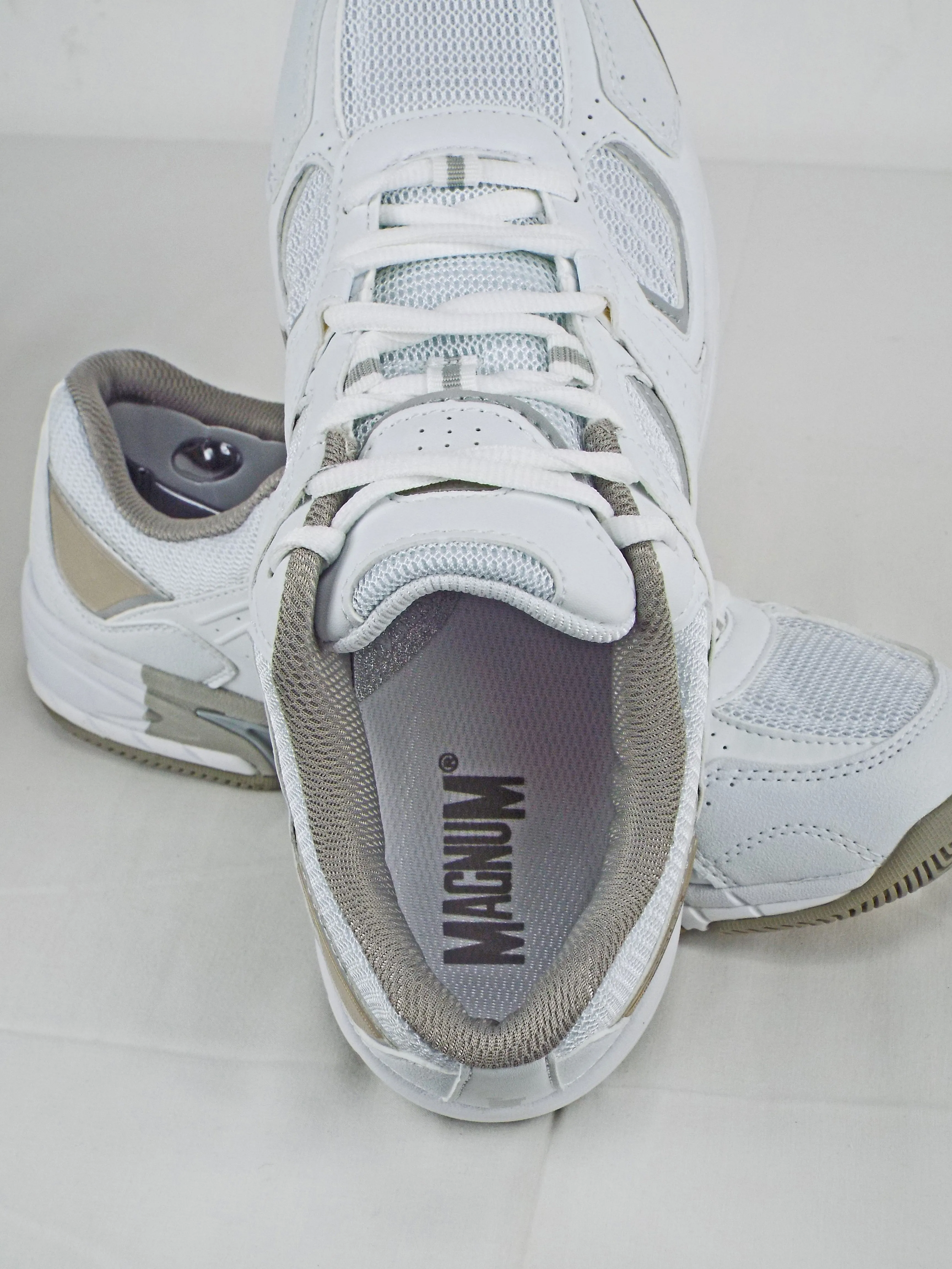 British Army - Magnum - Men's White Indoor Trainers - Unissued in box