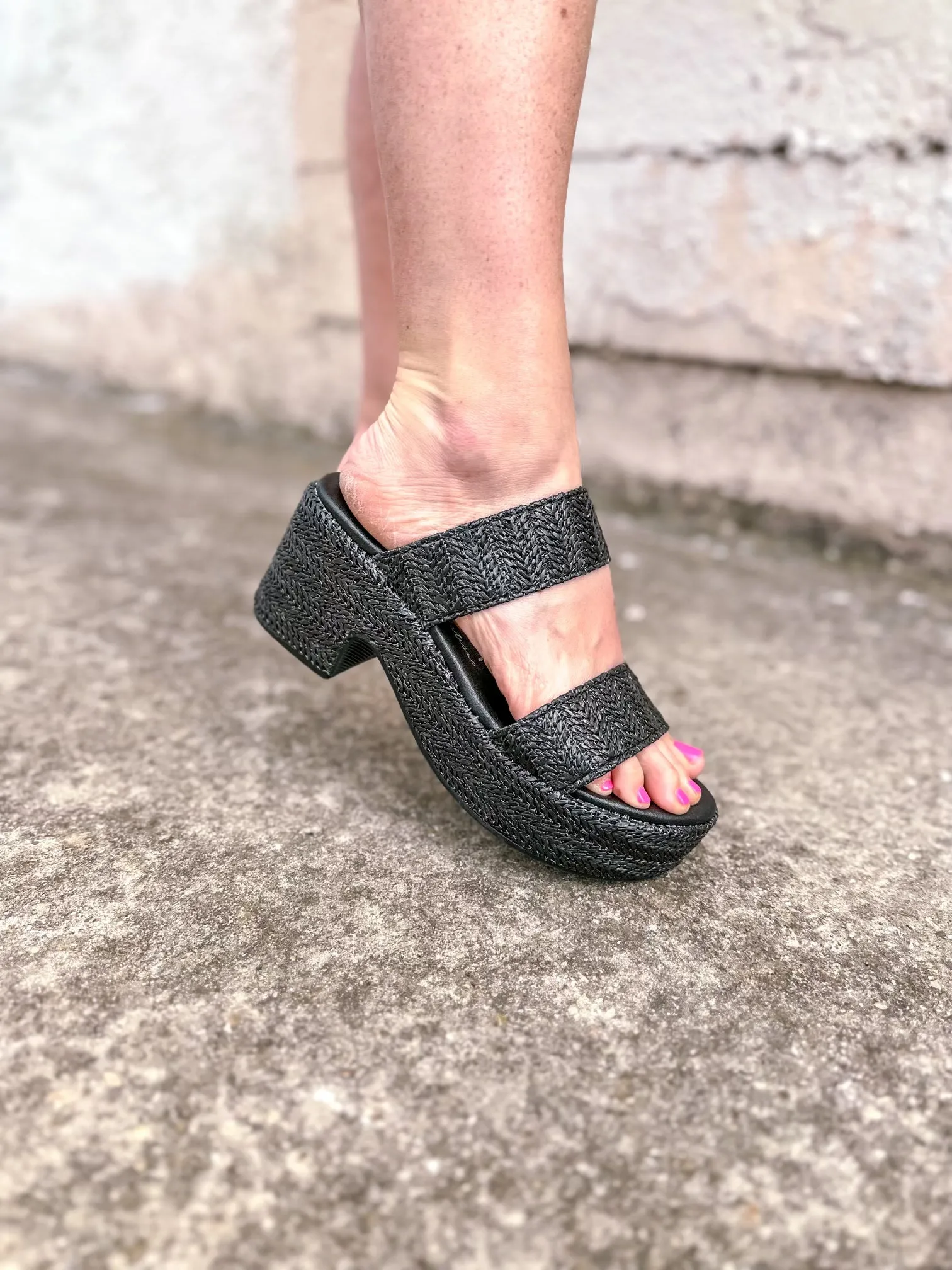 Ocean Ave Ebony Sandals