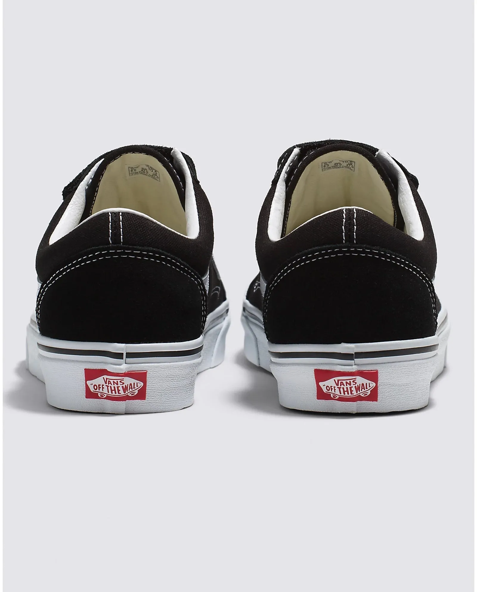 Vans Unisex Old Skool V Shoe - Black/White