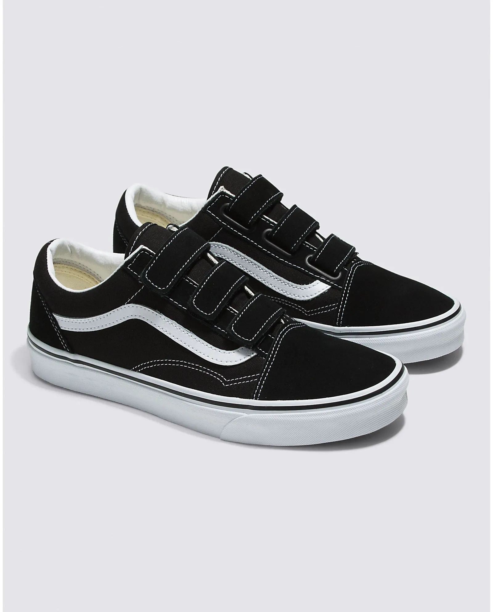 Vans Unisex Old Skool V Shoe - Black/White